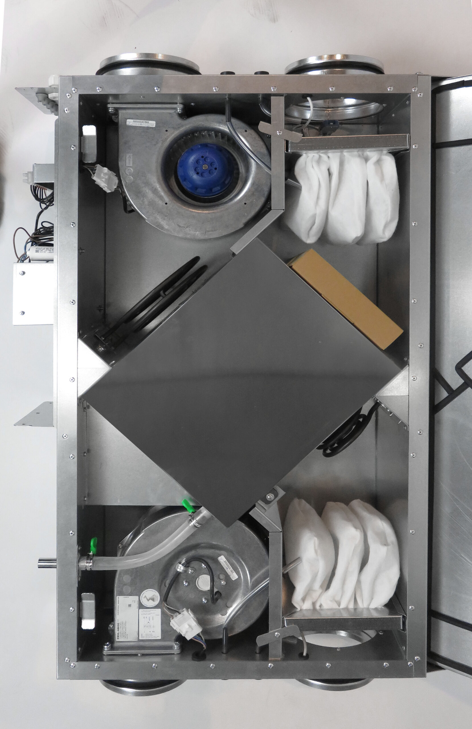 Компактная приточно-вытяжная установка с пластинчатым рекуператором Brissago CPE 1000 G — изображение 3