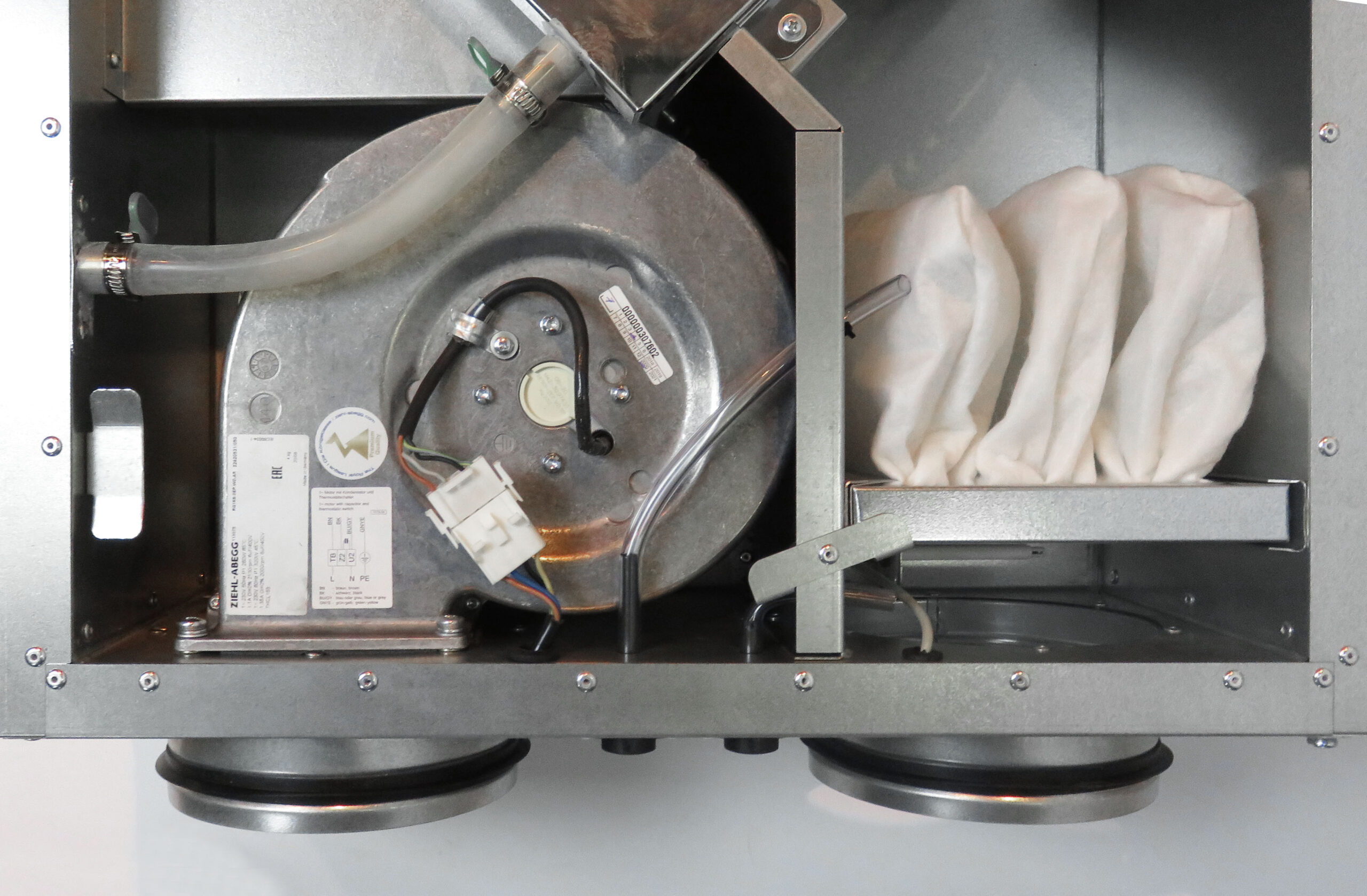 Компактная приточно-вытяжная установка с пластинчатым рекуператором Brissago CPE 1000 G — изображение 7